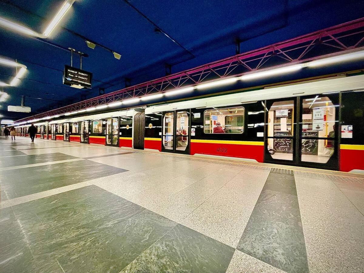 Platinum Metro X2 Wifi 350 Mbs Netflix Hbo Appletv Lejlighed Warszawa Eksteriør billede